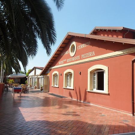 Fattoria Cerreto Otel Mosciano SantʼAngelo Dış mekan fotoğraf