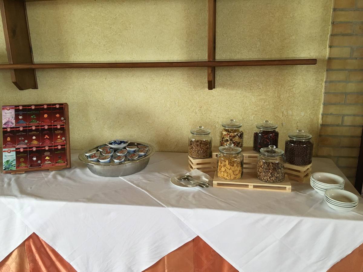 Fattoria Cerreto Otel Mosciano SantʼAngelo Dış mekan fotoğraf